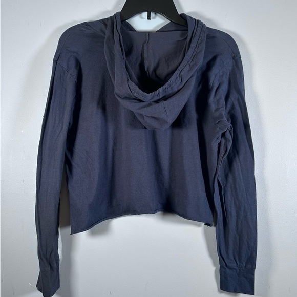 Lightweight gray cropped hoodie. Sea Isle City, New Jersey. Size Small - Picture 3 of 3